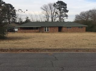 1600 Vernon St, Ozark, AR 72949