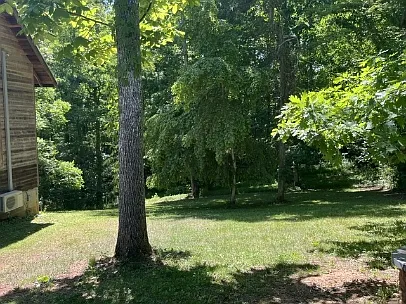 225 Grandview Rd — Photo 27