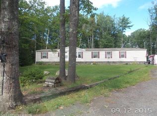 24 Maple Dr, Hope, ME 04847