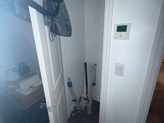 5th image of 189 City Island Ave Floor 2