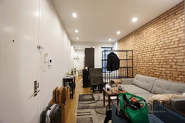 Rented by Rennit Inc.