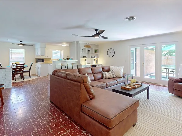 4826 Waynesboro Dr, Houston, TX 77035