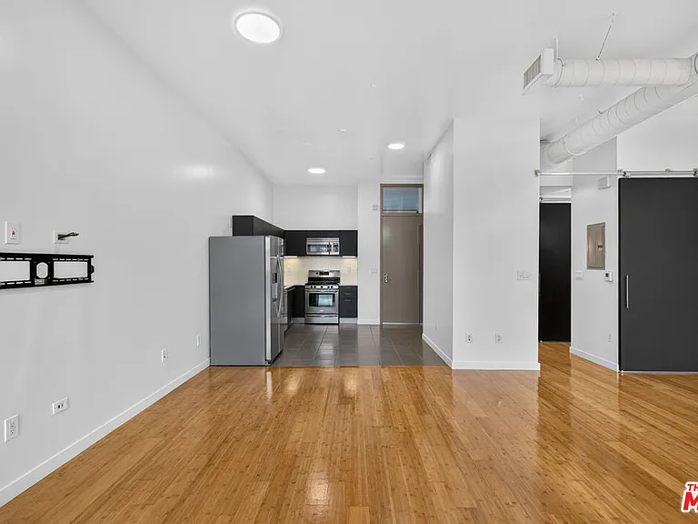 1912 Broadway #103 — Photo 10