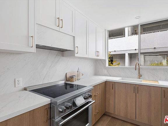 5th image of 16601 Marquez Ave Unit 302