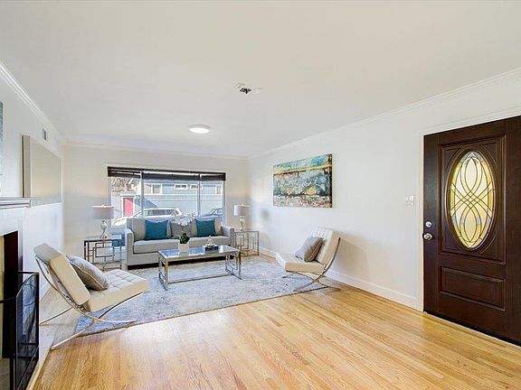 4th image of 403 Westmoor Ave