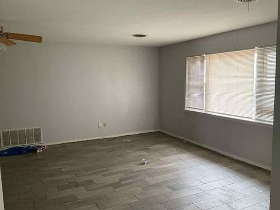 Additional Living Room