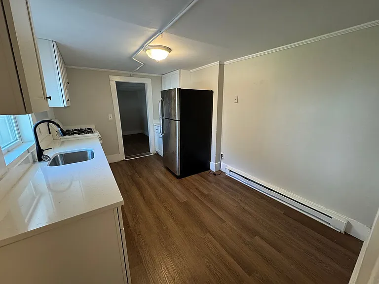 48-50 Portland St #1-50 — Photo 10