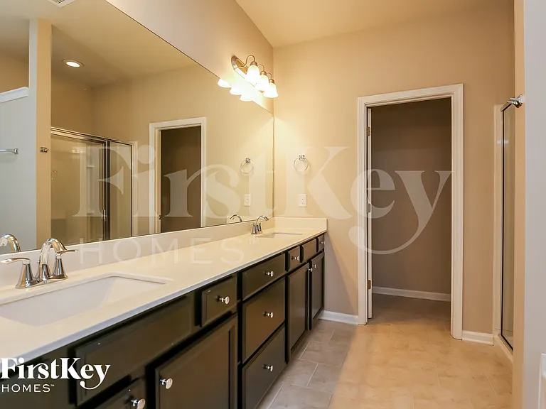 2119 Charcoal Ives Rd — Photo 10