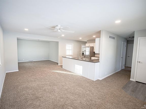 5th image of 311 N Oak St