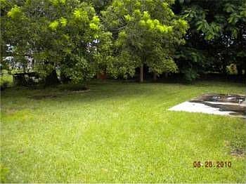 2nd image of 638 SW 16th Ter