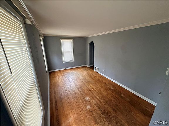 3rd image of 9578 Breckenridge Rd