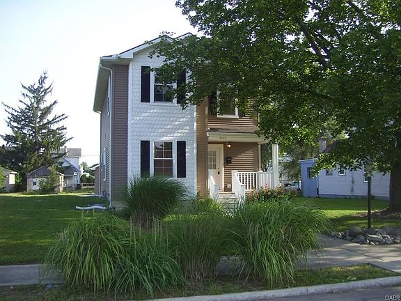 3rd image of 1243 W 2nd St