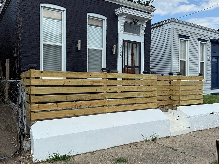 1065 Mary St — Photo 1