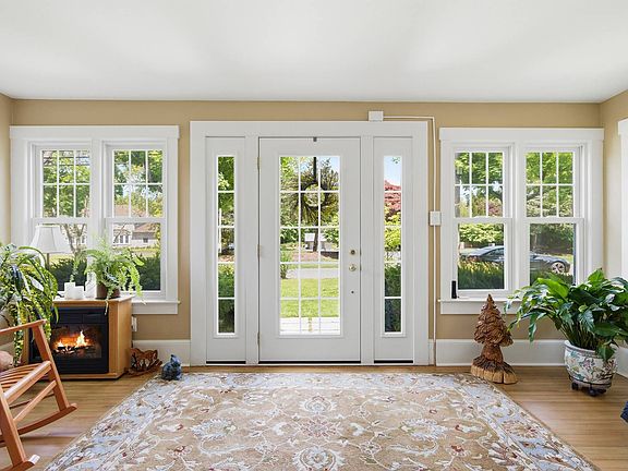 3rd image of 36 Watchogue Ave