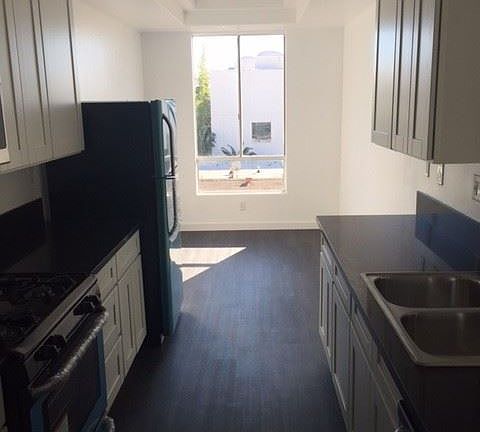 2nd image of 1342 N Detroit St APT 301
