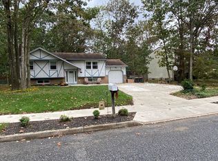 272 Peppermill Rd, West Berlin, NJ 08091