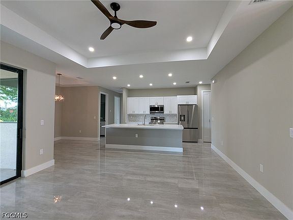 5th image of 25248 Doredo Dr