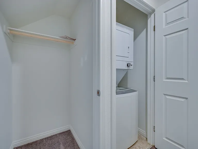 5202 Dubris Dr — Photo 10
