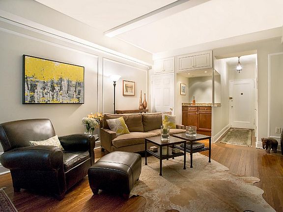 4th image of 150 E 49th St APT 2A