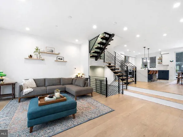 2512 Cumberland St, Philadelphia, PA 19125