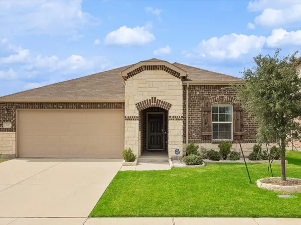 1633 Vernon Dr, Aubrey, TX 76227