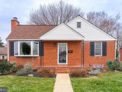 27 N Manor Rd, Broomall, PA, 19008