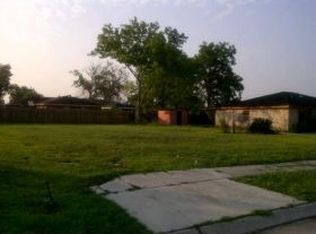 220 Della Ln, Westwego, LA 70094