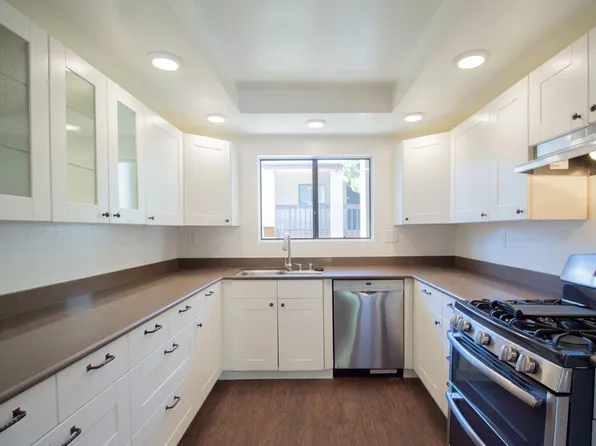 2001 E 21st St Unit 223, Signal Hill, CA 90755