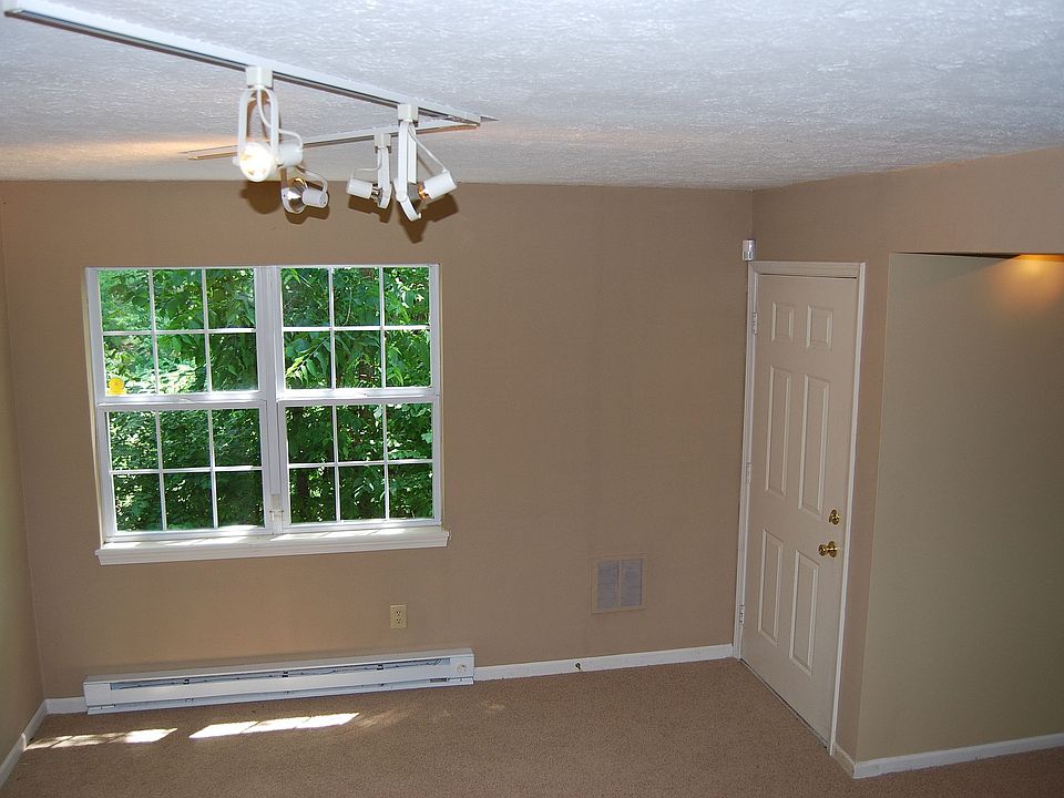 1st image of 1107 Island Woods Dr
