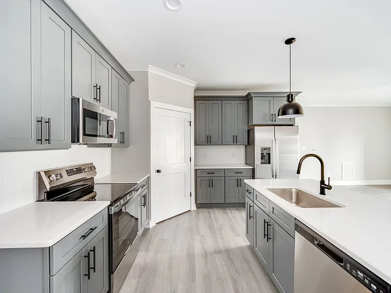 651 Town Center Dr #2101-1460SF — Photo 6