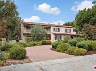 1545 Cleveland Rd, Glendale, CA 91202