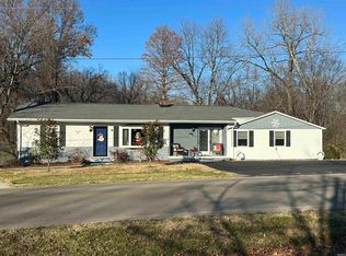 72 S Rockport Rd, Boonville, IN 47601