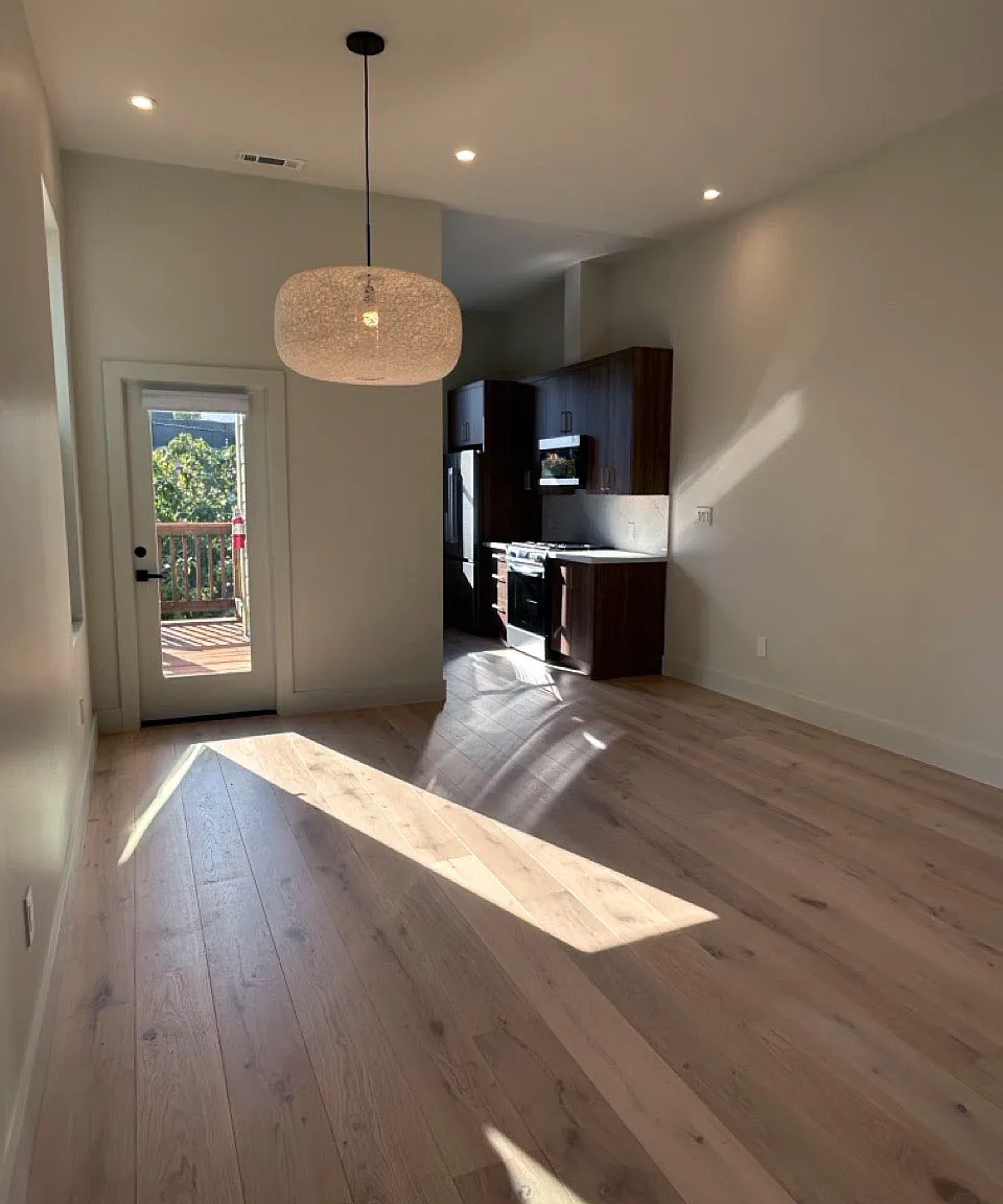 2 bed, 1100 sqft, $7,400 — Photo 1