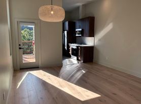 958 Capp St, San Francisco, CA
