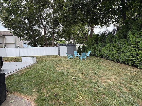 3rd image of 35 Bellman Ave