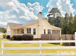 895 Ridge Rd, Fayetteville, NC 28311