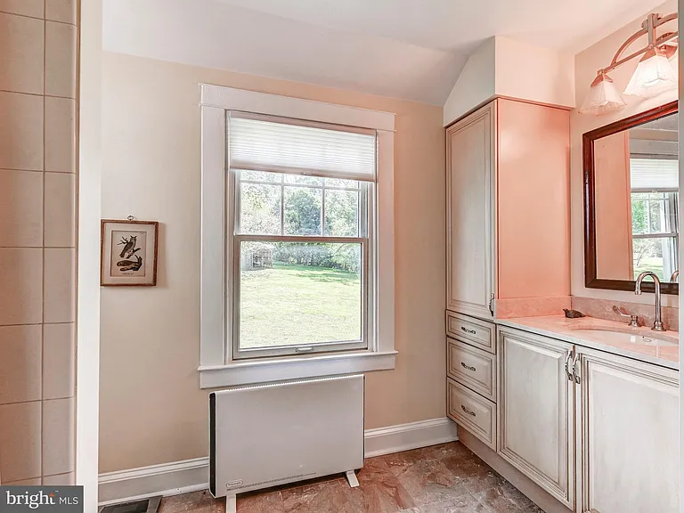 1552 Glencoe Rd — Photo 32