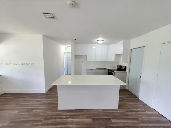 1770 NE 170th St, North Miami Beach, FL 33162