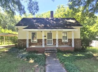 621 N Mountain St, Cherryville, NC 28021