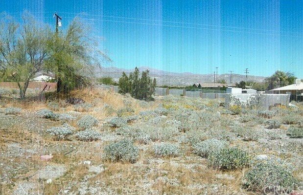 1st image of 61230 Deronda Ave