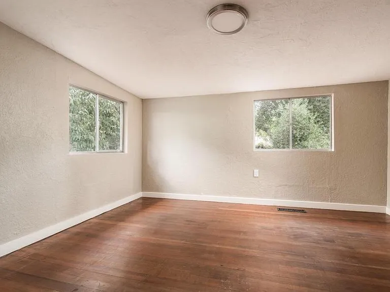 356 Chamberlain Ave — Photo 11