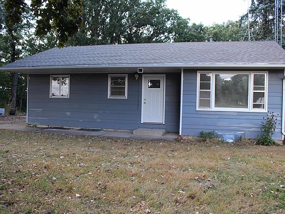 2nd image of 501 Elm Ave