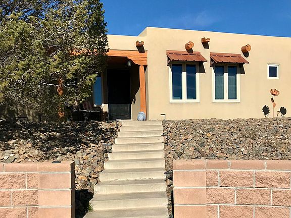 4th image of 1290 Mesa Ridge Dr SW