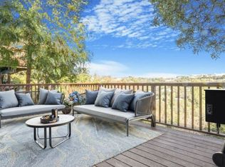 960 N Tigertail Rd, Los Angeles, CA 90049