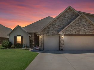 2704 Wyatt Way, Yukon, OK 73099