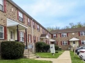 Whiteland Ave Apartments
