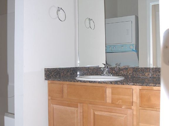4th image of 1201 Century Oaks Dr APT A