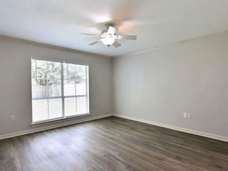18531 Lake Tulip Ave — Photo 11