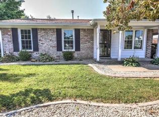 10129 Closterwood Dr, Louisville, KY 40229