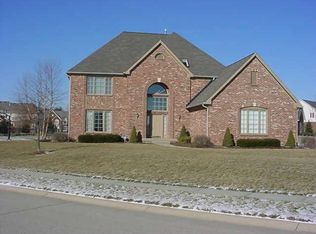 441 N Morningbird Ct, Carmel, IN 46032